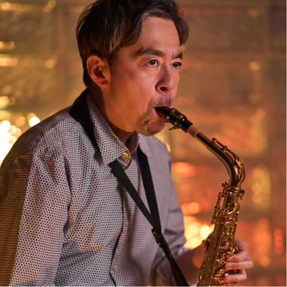サックス奏者