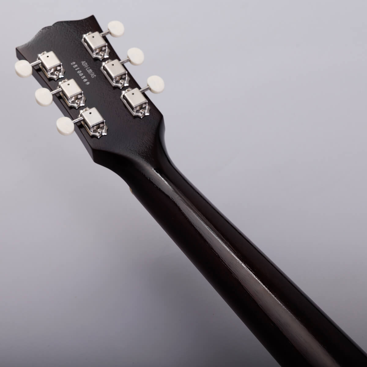 シームレス・VUネック・グリップ