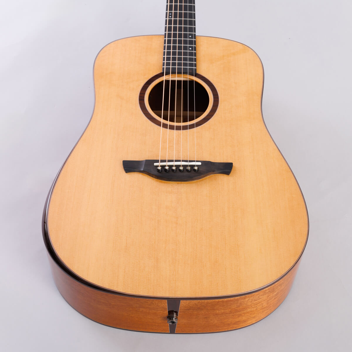 スプルーストップ＋マホガニーサイドバック（オール単板）