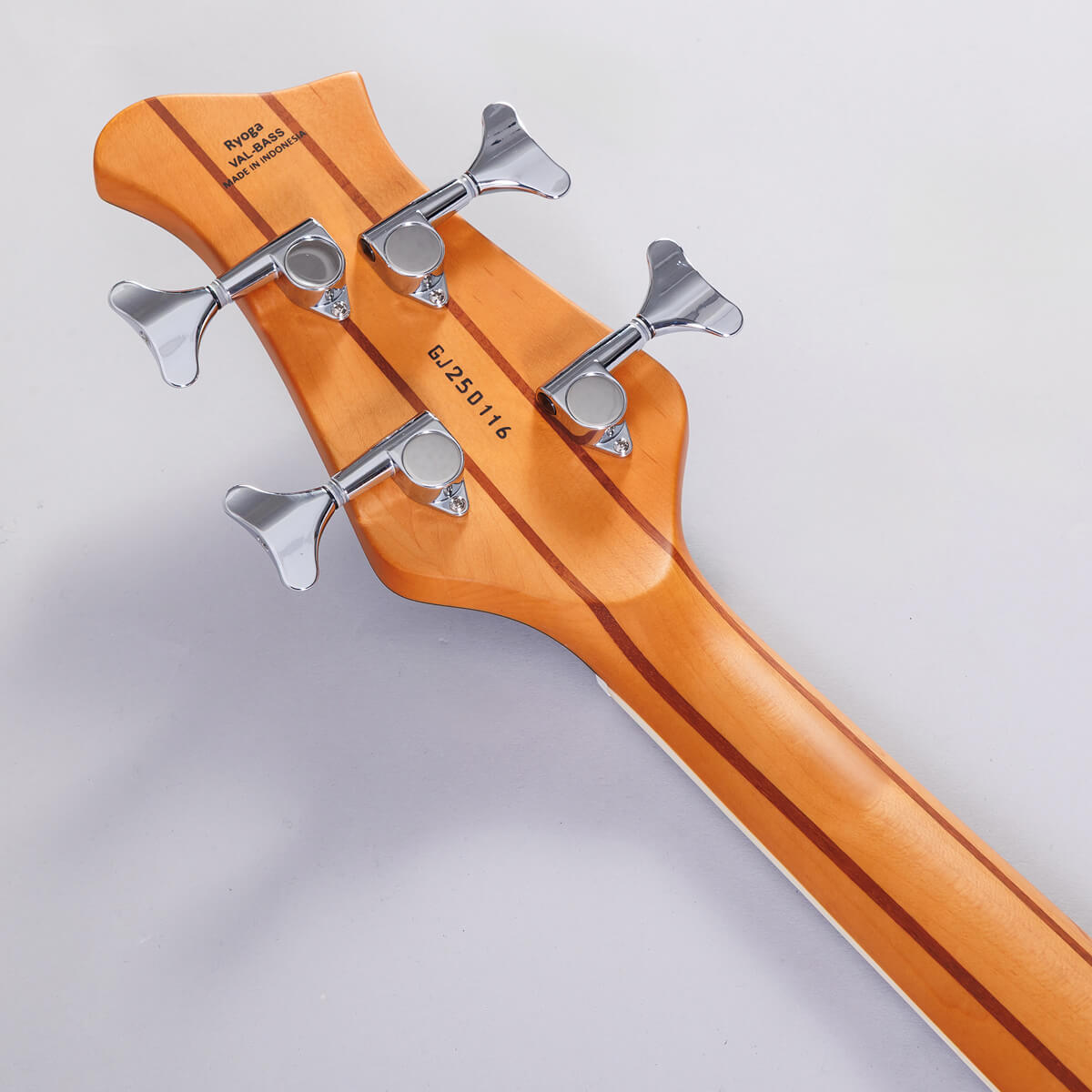 剛性の高い5プライ積層ネック