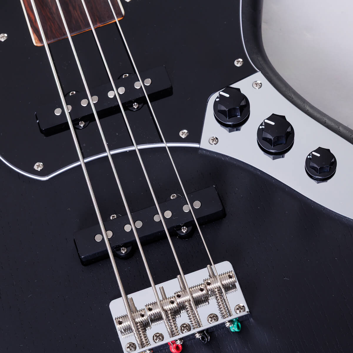 オリジナルピックアップとハムバッカーモード・スイッチ