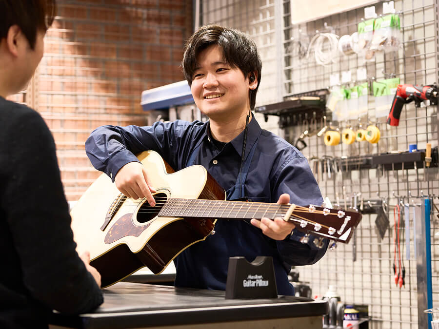 接客を行う様子
